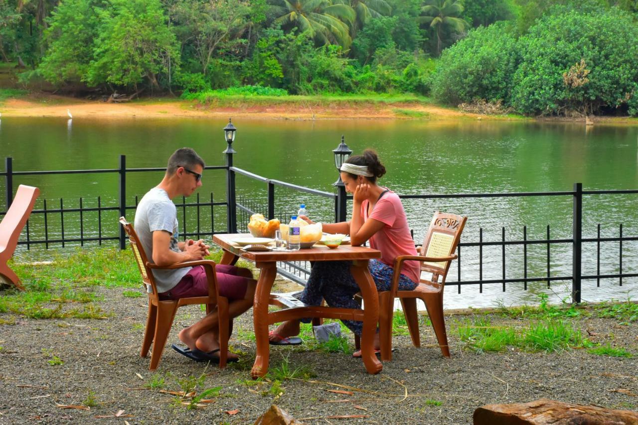Pelican Lake Udawalawe Exterior photo